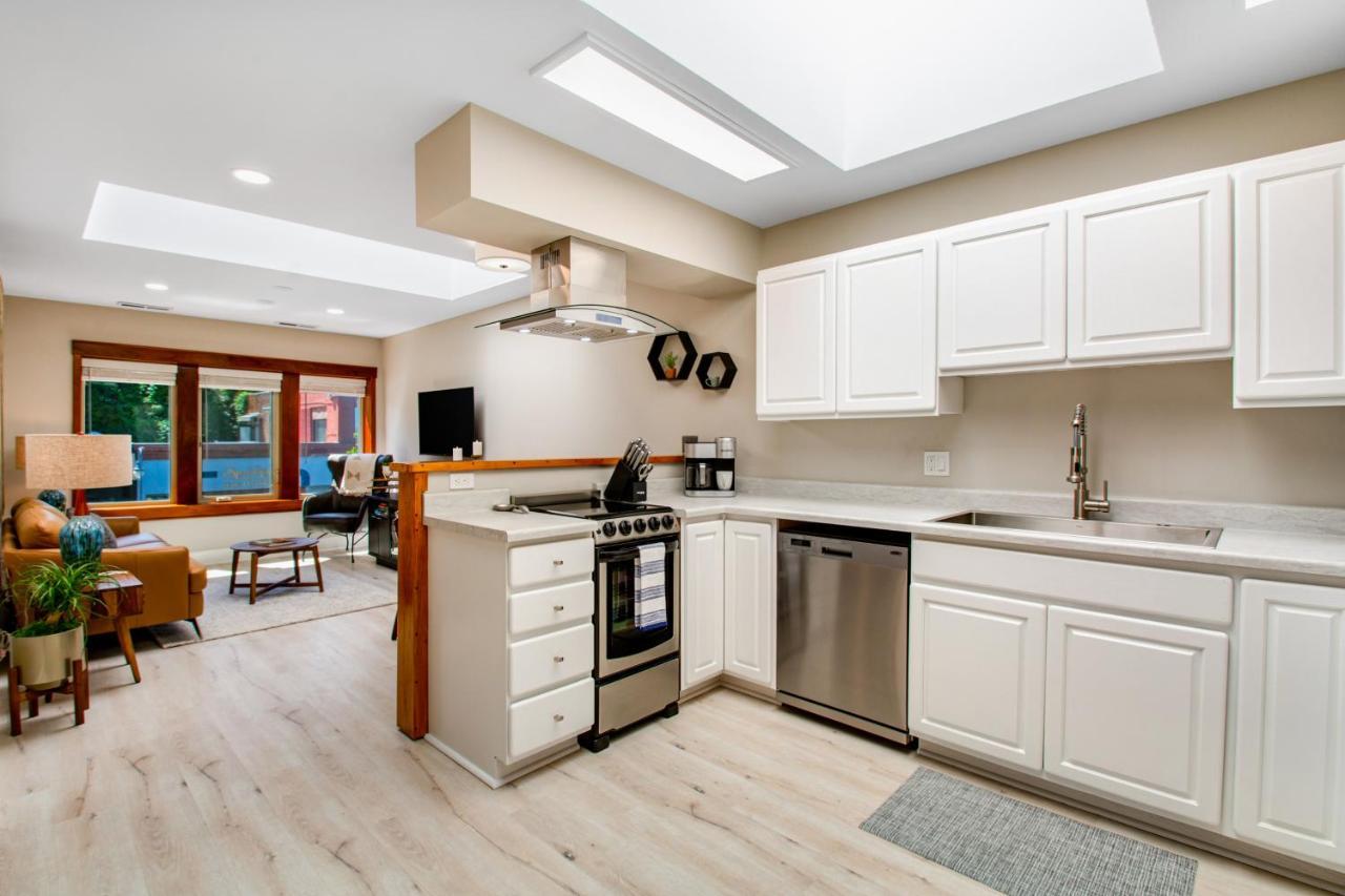 Port Angeles City View Loft Екстер'єр фото